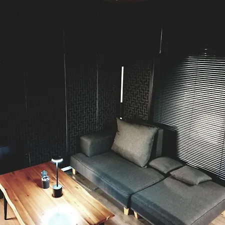 Bright Houseboat ספינת מלון *
